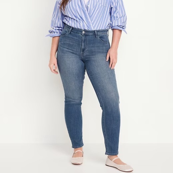 High-Waisted Wow Straight Ankle Jeans - Picture 1 of 2